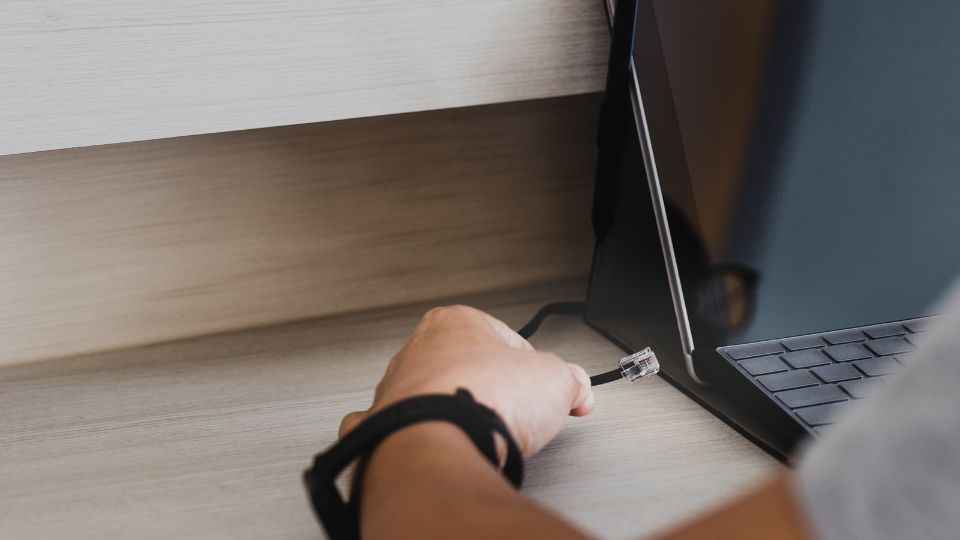 Checking laptop ports and connections before buying new technology